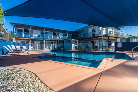 Grandeur Holiday Units - Kawana Tourism 0