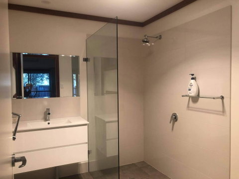 GRAPE JUICE STUDIOs 4km To Town And Surfers Point - Kawana Tourism 2