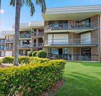 Great location close to waterfront Shops Restaurants and Cafes. - Kawana Tourism