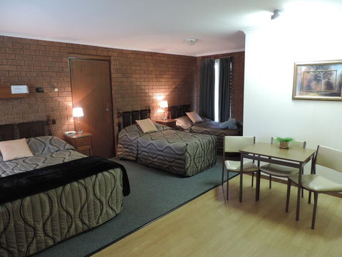 Greenacres Motel - Kawana Tourism 2