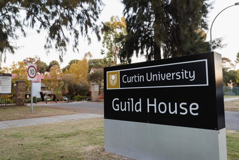 Guild House 6 Bedroom Flat - Kawana Tourism 1