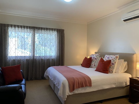 Guildford River Retreat - Kawana Tourism 1