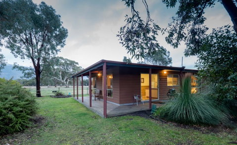 Halls Haven Resort - Kawana Tourism 0