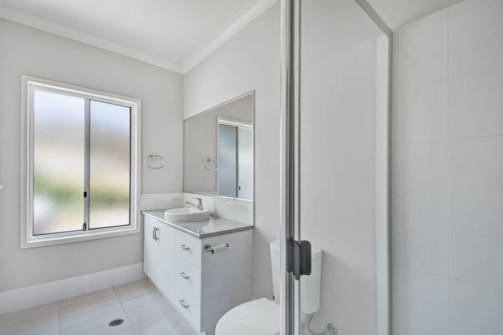 Finnie QLD Kawana Tourism