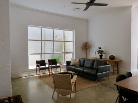 Heritage Luxury 3BR Cottage On Halifax - Kawana Tourism 2