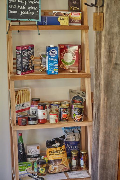 Herons Rise Vineyard Accommodation - Kawana Tourism 3