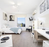 High in the sky Executive - Kawana Tourism