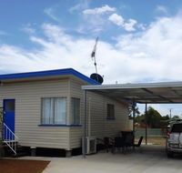 Holiday House Clermont - Kawana Tourism