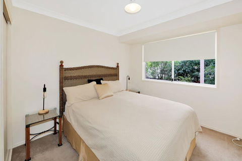 Hook Wine And Sinker Hervey Bay - Kawana Tourism 3