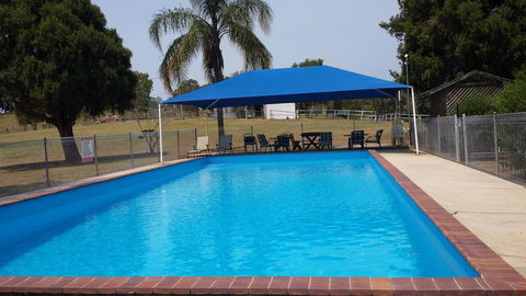 Jacaranda Motor Lodge - Kawana Tourism 0