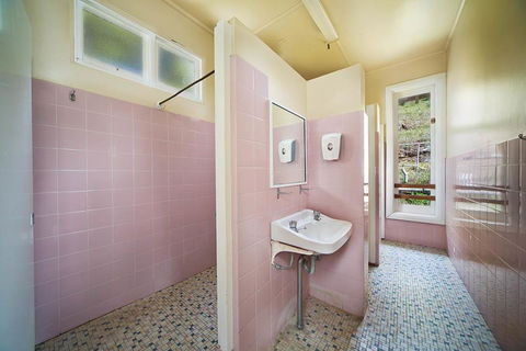 Jenolan Caves House - Kawana Tourism 3