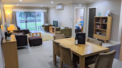 Jewel In The Crowne - Kawana Tourism 0