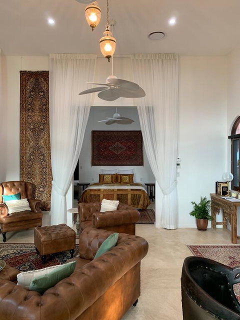 Jodha Bai Retreat - Kawana Tourism 1