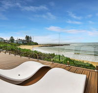 JoeAnne at Blue Bay Absolute Beachfront - Kawana Tourism