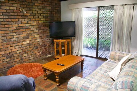 Junction Cottage - Kawana Tourism 2