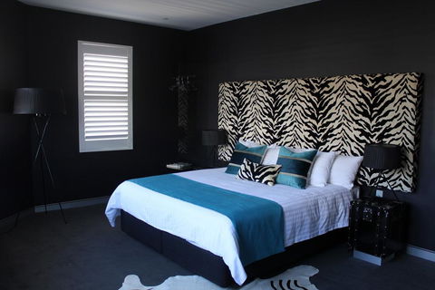 Junction Hotel - Kawana Tourism 0