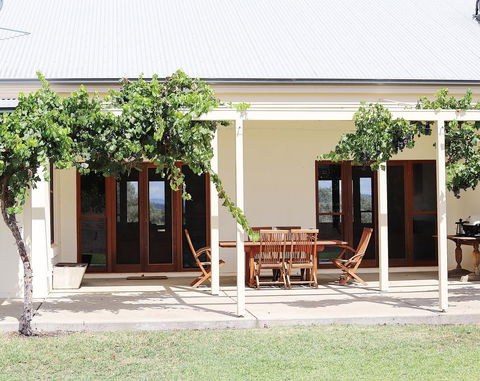 Kanimbla Homestead - Kawana Tourism 3