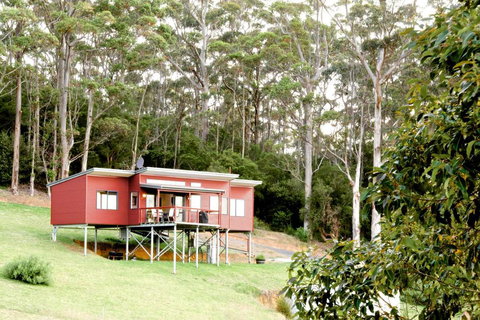 Karrak Reach Forest Retreat - Kawana Tourism 0