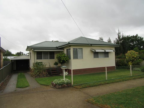 Kaylee Cottage Mudgee - Kawana Tourism 1