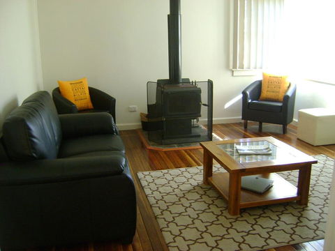 King Cottage - Kawana Tourism 2