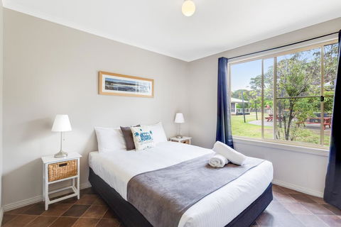King's Point Retreat - Kawana Tourism 1