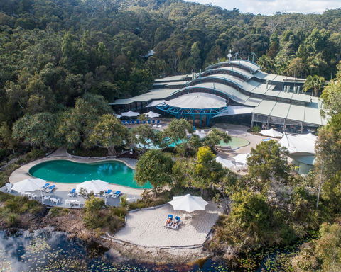 Kingfisher Bay Resort - Kawana Tourism 0