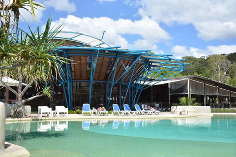 Kingfisher Bay Resort - Kawana Tourism 1