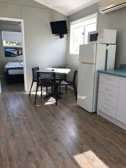 Kingfisher Caravan Park - Kawana Tourism 1