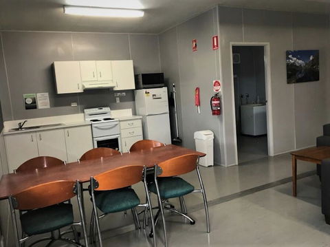 Lake Callide Retreat - Kawana Tourism 2