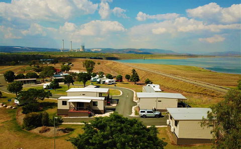 Lake Callide Retreat - Kawana Tourism 0