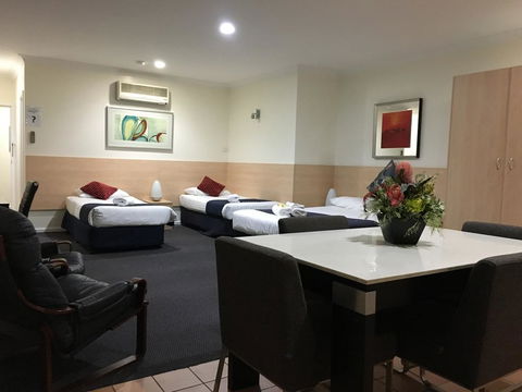 Lakeview Motor Inn - Kawana Tourism 2