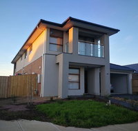 lily family - Kawana Tourism