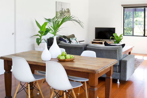 Lily Pad At Byron Bay - Kawana Tourism 1