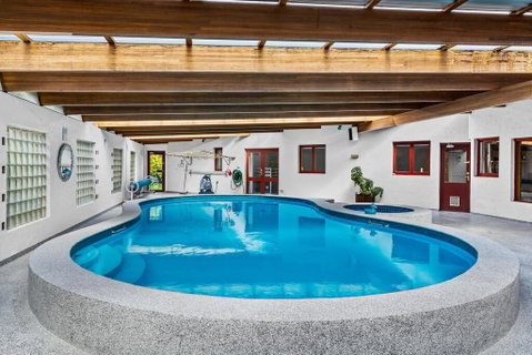 Luxury 6 Bedroom Home With Pool And Spa - Kawana Tourism 2