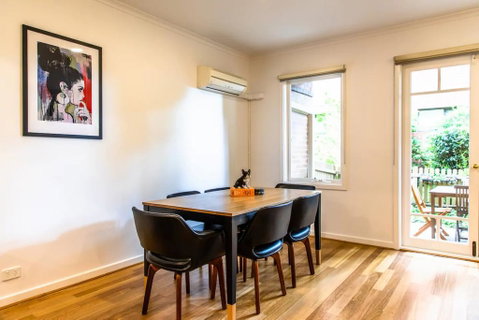 Luxury Spacious 2 Bedroom Fitzroy Apartment - Kawana Tourism 2