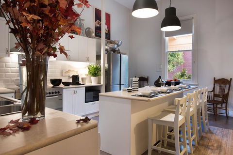 Maggies At Trentham - Kawana Tourism 2