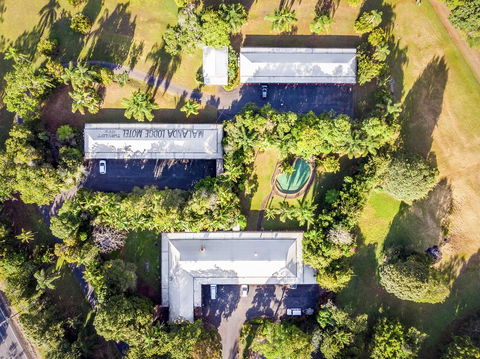 Malanda Lodge - Kawana Tourism 0