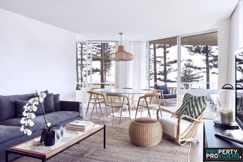 Manly Breakwater Executive Apartment - Kawana Tourism 0