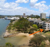 Mariner Cove 1 - 2 BDRM Apt on Parkyn Pde - Kawana Tourism