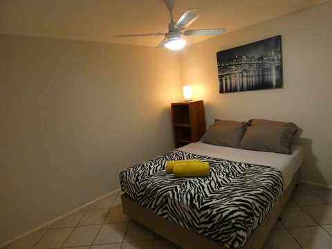 Maroochy River Apartment - Kawana Tourism 1