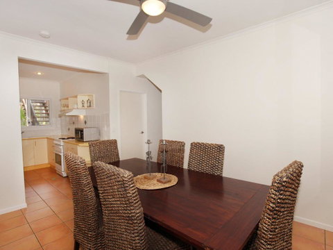 Mayfield 23 - 5 BDRM Home With Pool - Kawana Tourism 2