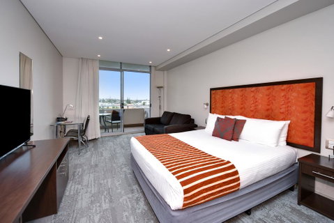 Mercure Centro Port Macquarie - Kawana Tourism 3