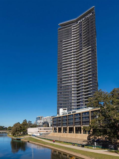 Meriton Suites Church Street, Parramatta - Kawana Tourism 3