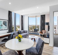 Meriton Suites Mascot Central - Kawana Tourism