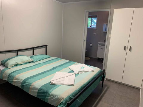 Miners Arms Hotel - Kawana Tourism 2