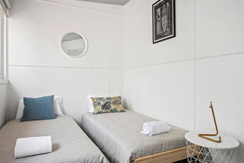 Mitchell Pde 31 Mollymook - Kawana Tourism 0