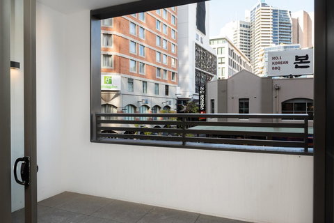 Modern Apartment In Darling Harbour - Kawana Tourism 3