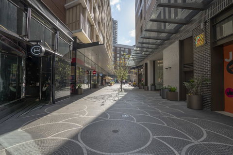 Modern Apartment In Darling Harbour - Kawana Tourism 1