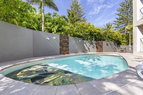 Modern Penthouse With Private Rooftop Terrace - Kawana Tourism 1