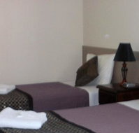 Molika Springs Motel - Kawana Tourism